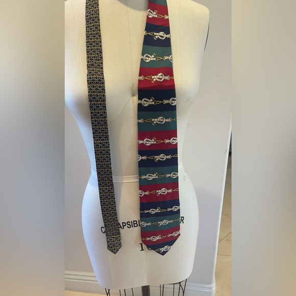 Vintage Paolo designs by Paolo Gucci green/red/blue with horse but logo necktie - Picture 2 of 4